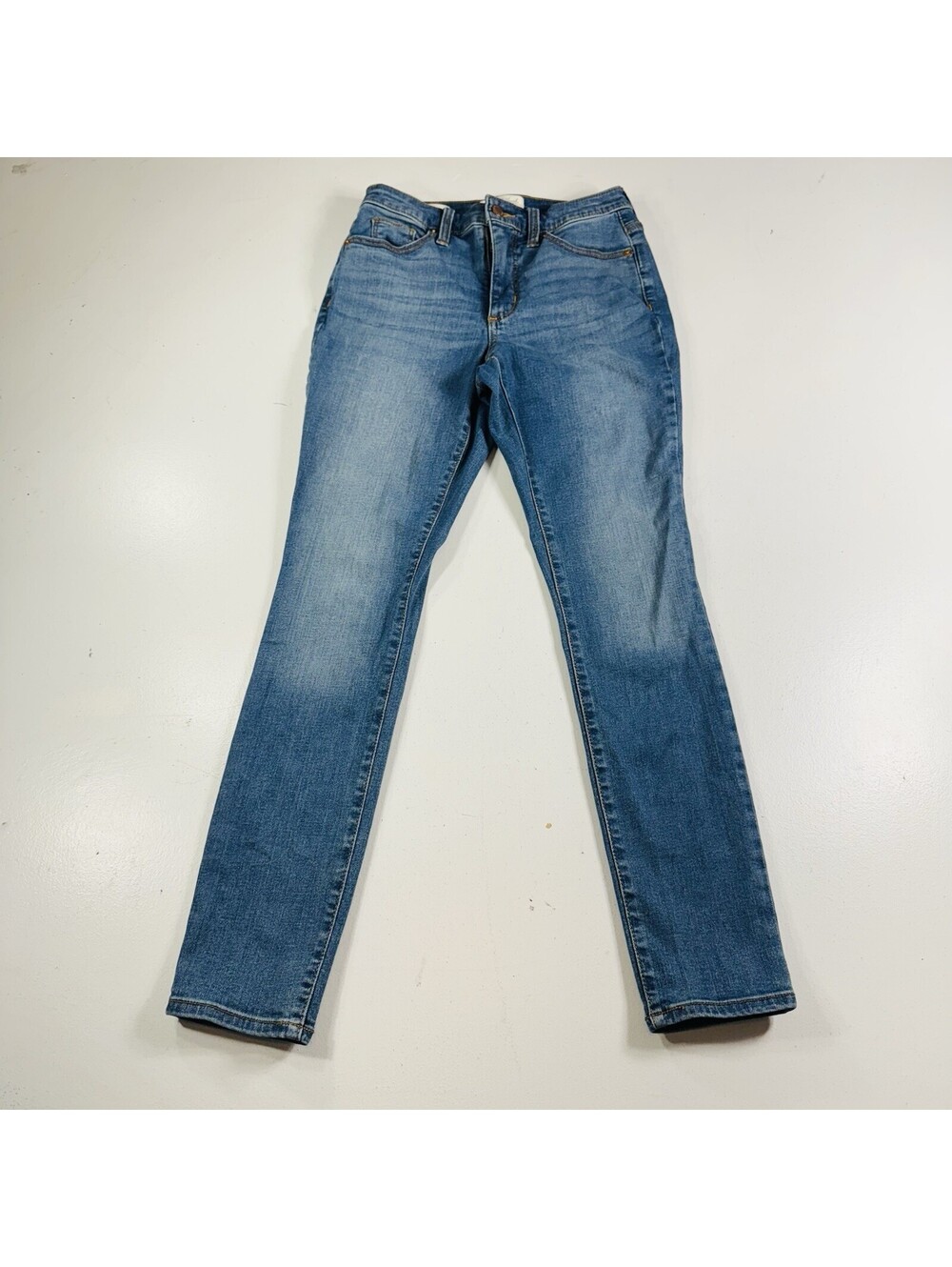 Universal Thread High Rise Skinny Jeans Light Wash Stretch Women’s Size 26